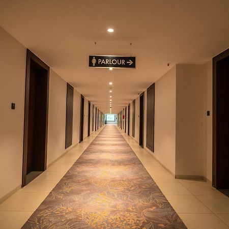 Hotel Omaya Garden Rāipur Eksteriør billede