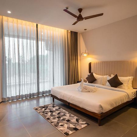 Hotel Omaya Garden Rāipur Eksteriør billede