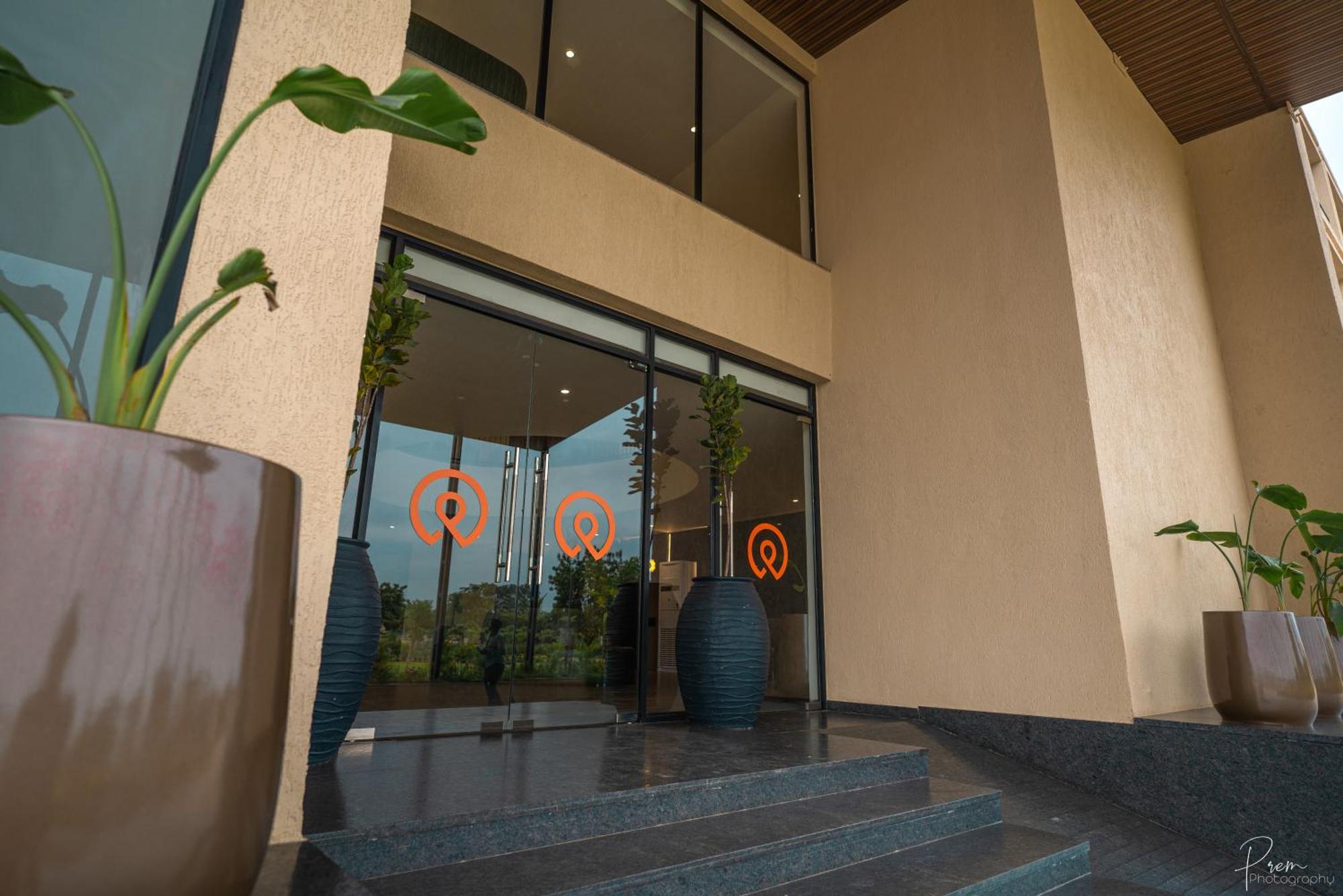 Hotel Omaya Garden Rāipur Eksteriør billede