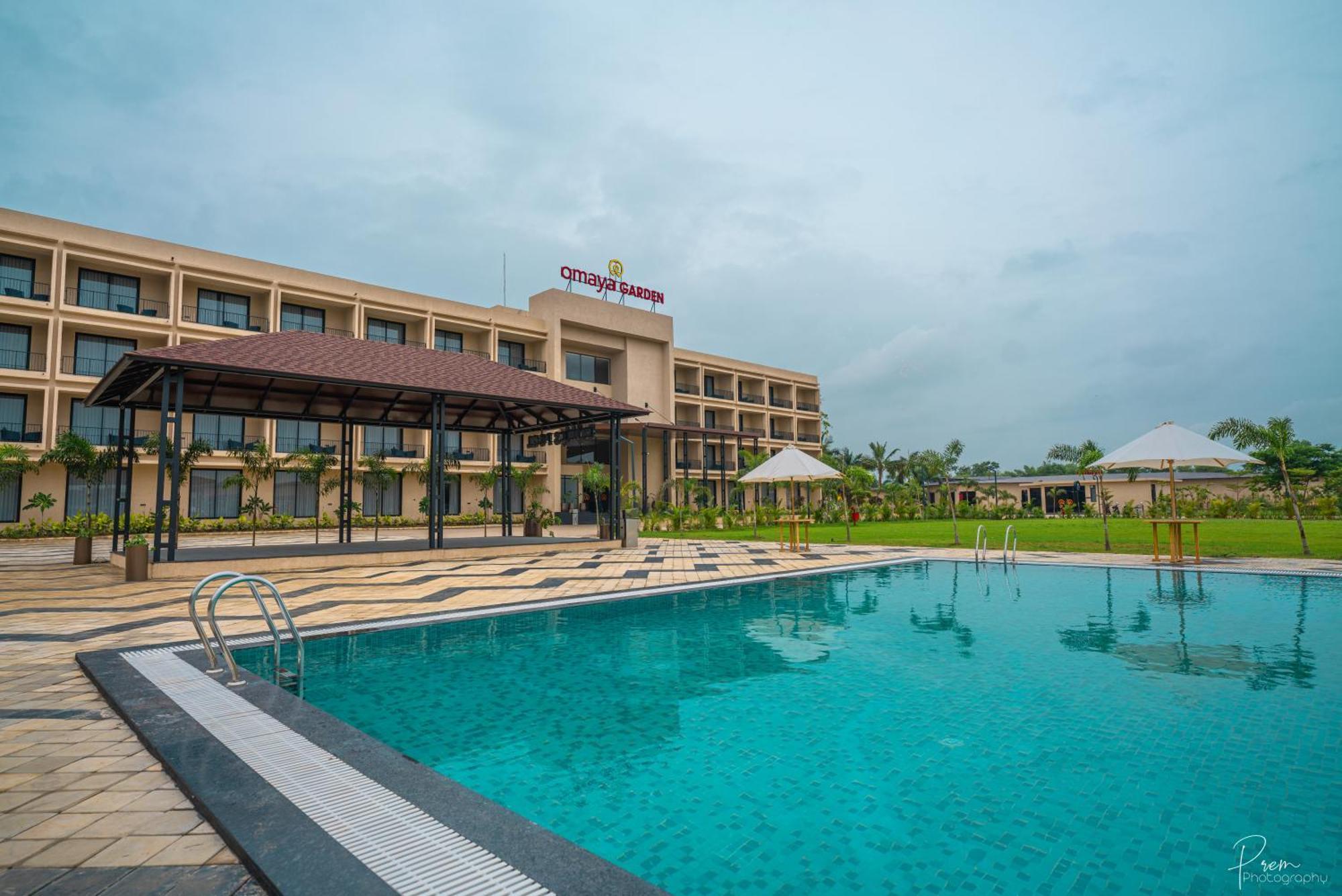 Hotel Omaya Garden Rāipur Eksteriør billede