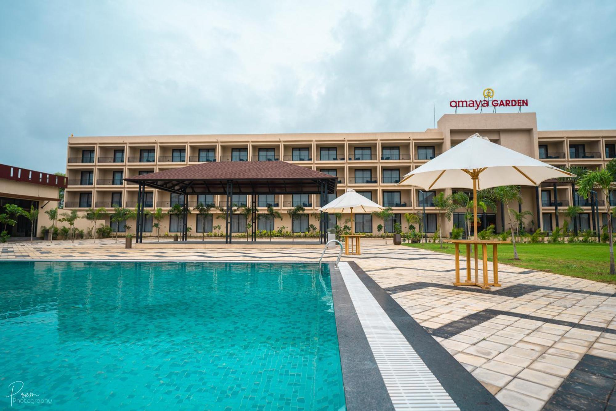 Hotel Omaya Garden Rāipur Eksteriør billede