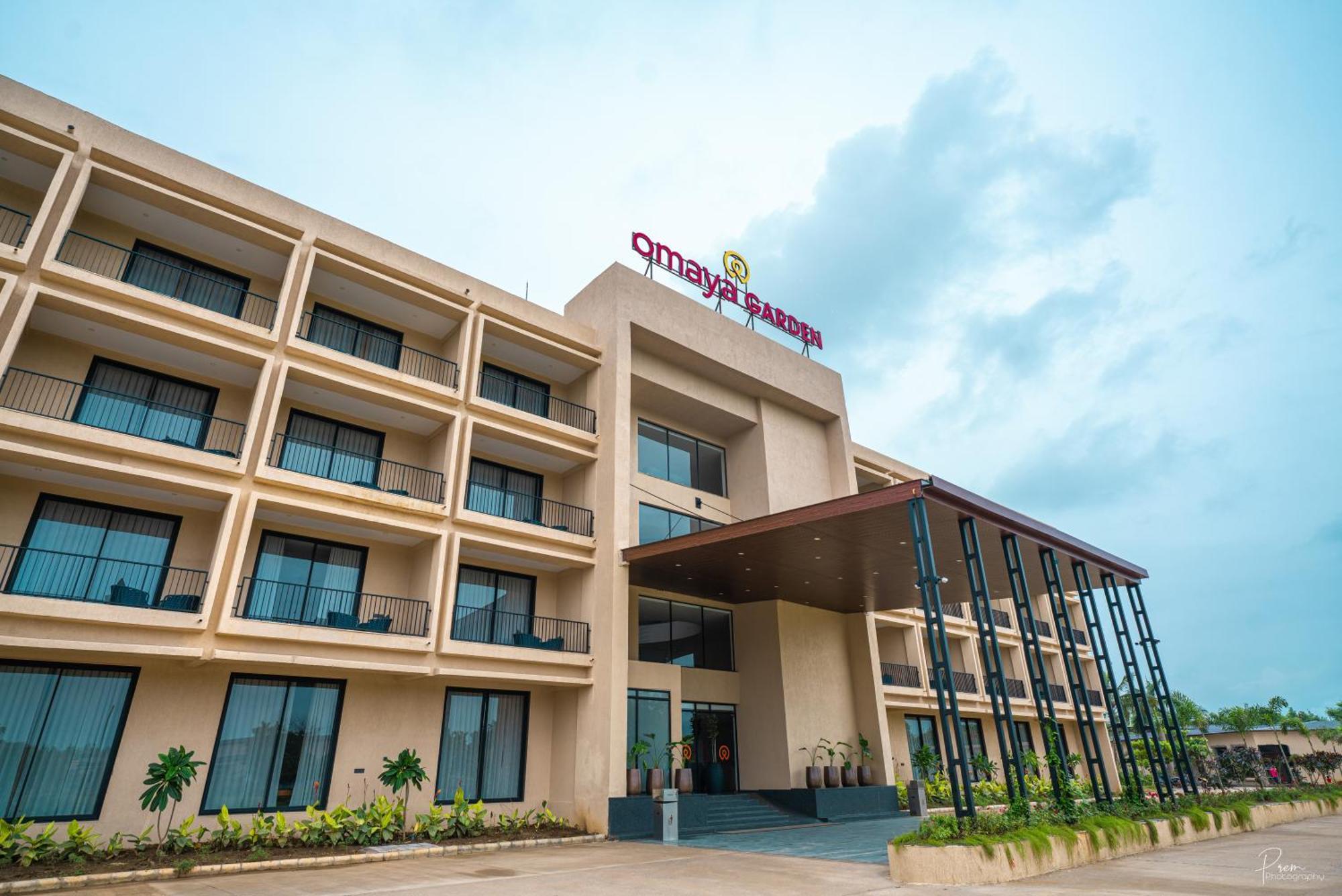 Hotel Omaya Garden Rāipur Eksteriør billede